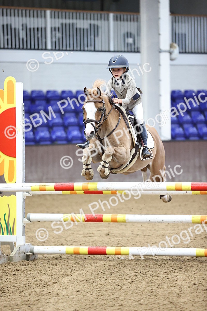 SBM_000934 - Class 4 - Springboard 128cm 138cm Restricted Handicap 90cm 1.00m