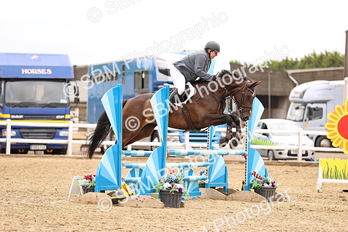 SBM_012880 - Class 13 - Senior British Novice - 90cm Open