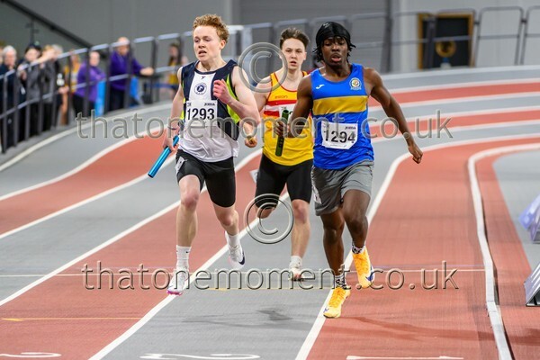 CEREL-923882 - Track Male Set One