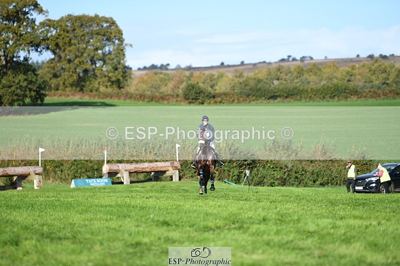 251024A-105030-07478 - A-007-Maja.Hullah