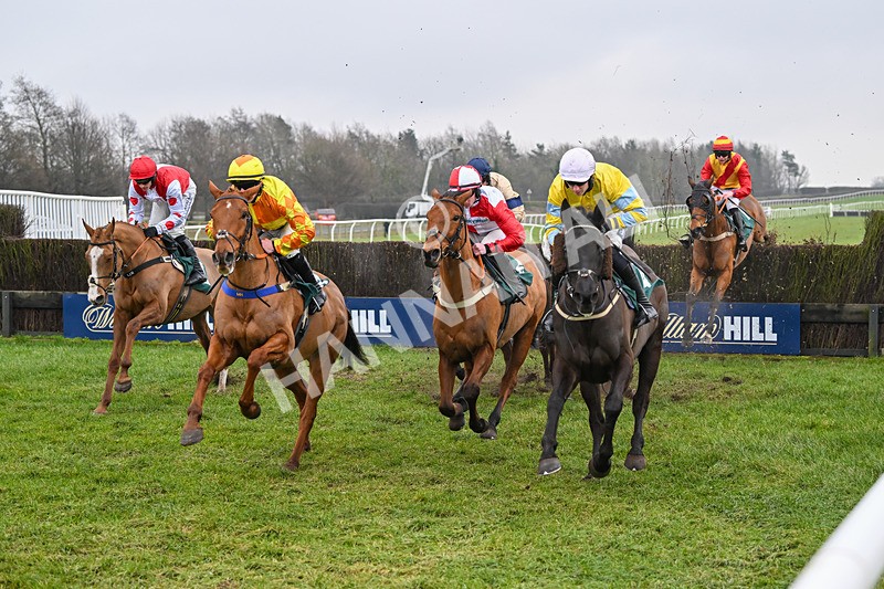 310125-Race 2-Valence dAumont-5254 - Race 2