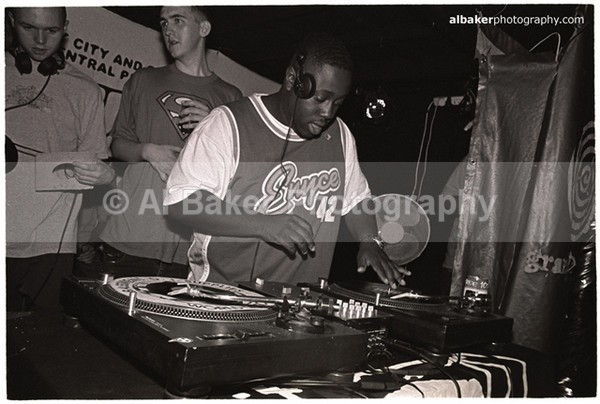 17 shortee-blitz - Friends-&-Family @ the-roadhouse 04.09.02