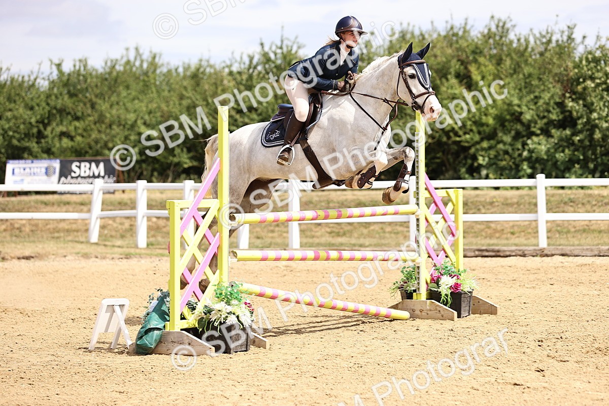 SBM_009849 - Class 8 - Senior Newcomers - 1.10  Open