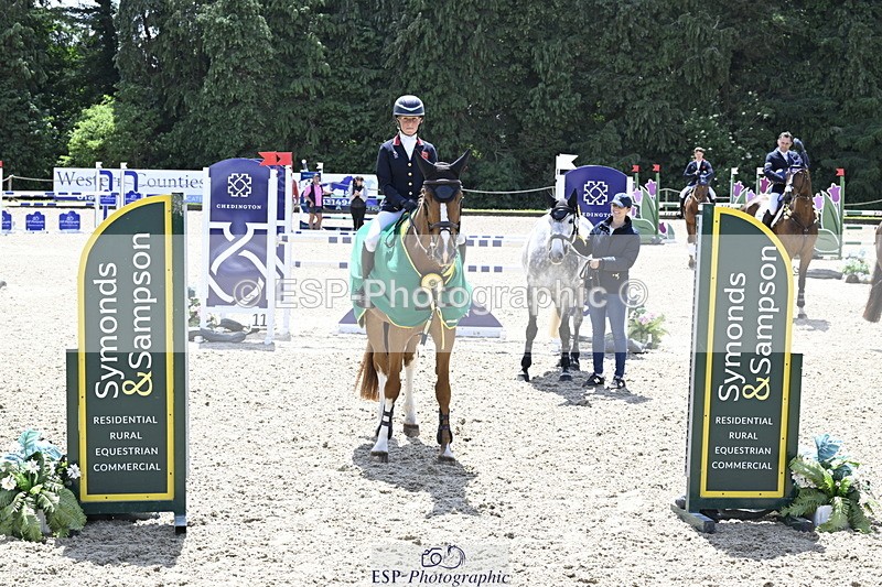 250525A-131529-17583 - Presentations Section B CCI 3 Star Long