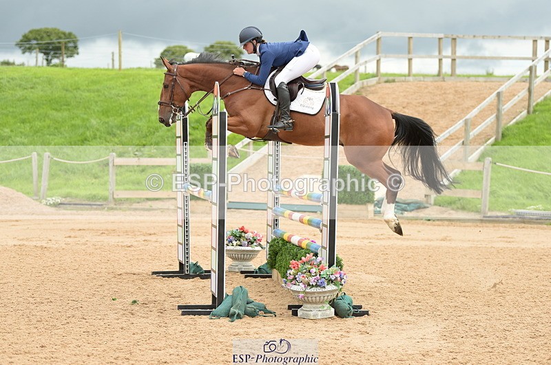 230813A-125732-13132 - Cls 49 Chard Eq 5yr Old Championship