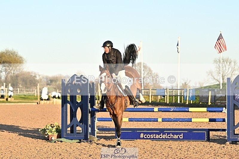 250401-185637-00840 - 90cm Classes