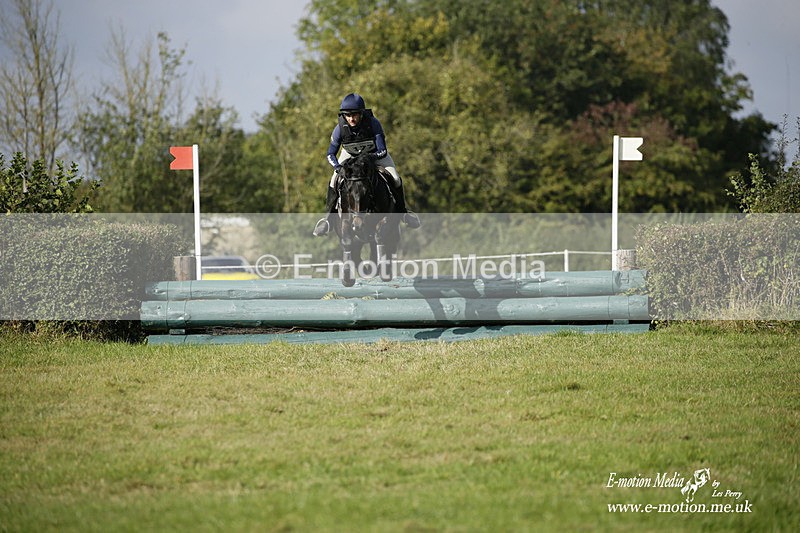  WWHT 171021 3197 - Intermediate (0.90m)  17/10/21