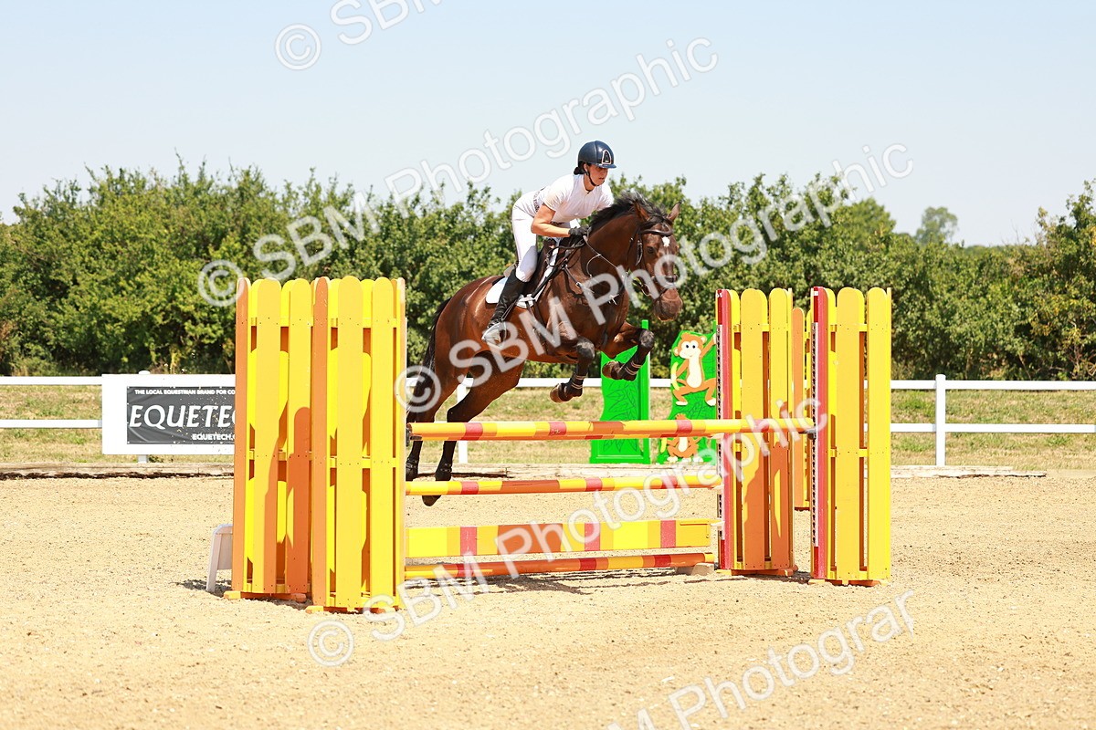 SBM_001503 - Class 4 - Senior Newcomers - 1.10m