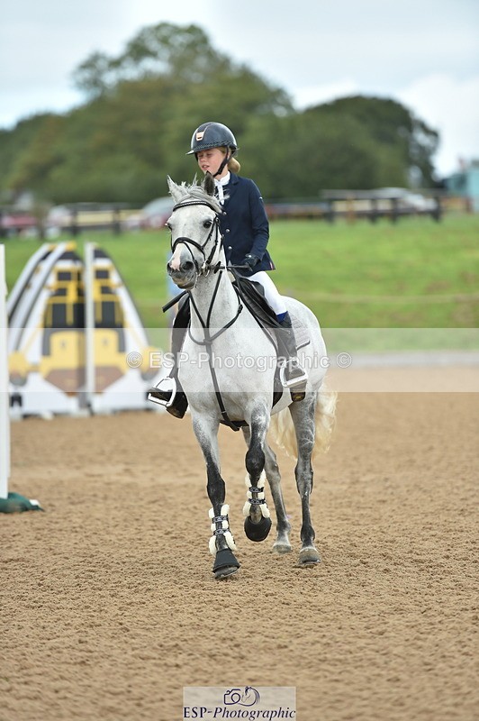 230819A-111820-00392 - Cls 37+38 Springboard +Summer/Winter 128cm + 138cm