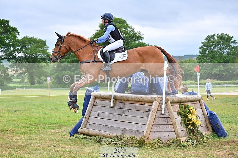 250524A-114112-09947 - B-307-Rosalind.Canter-SILVESTERS.FINESSE