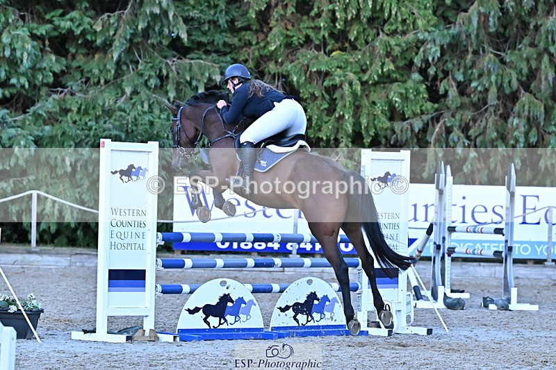 250829A-200456-03879 - Cls 12 1.05m Amateur Quali and Open