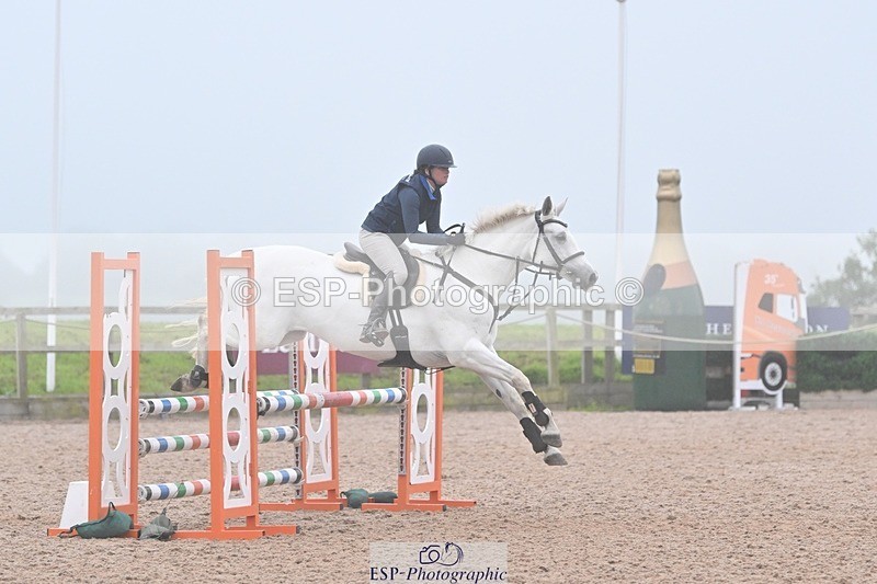 240813-192627-00927 - Classes 7 A&B 90cm