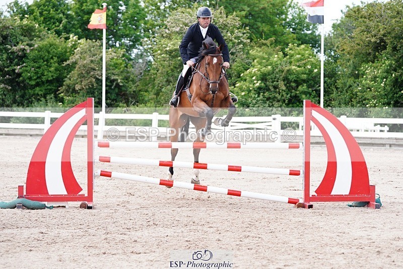 250525-114140-09272 - Cls 33 A&B Snr Disc & 1.00m Open