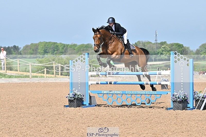 240509A-104312-00962 - Cls 8 Foxhunter