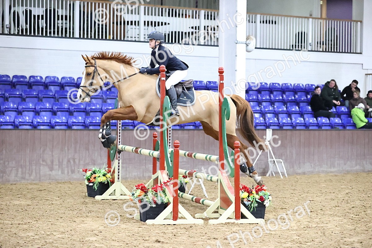 SBM_2062 - Class 8 - Nupafeed Supplements Senior Discovery/ 1m Open