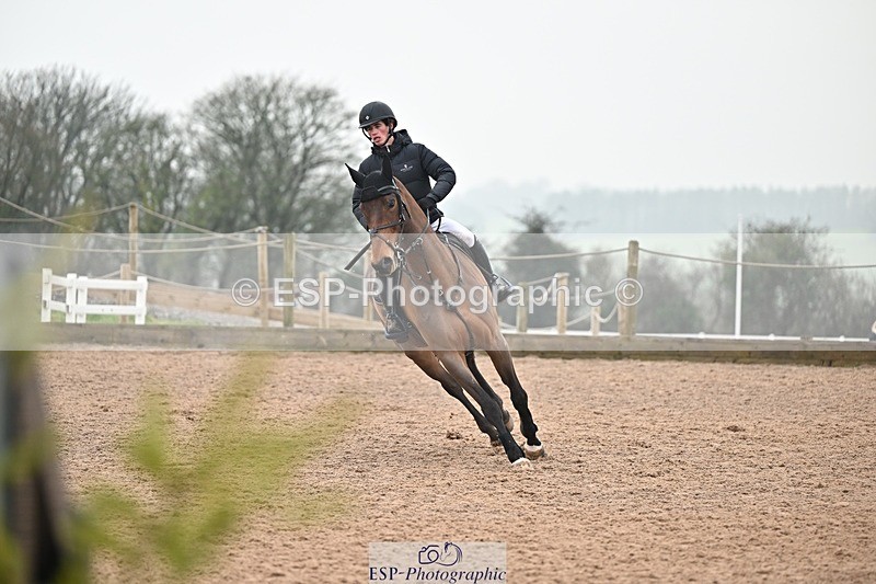 250122-143443-00671 - Cls 6 Foxhunter and 1.20m