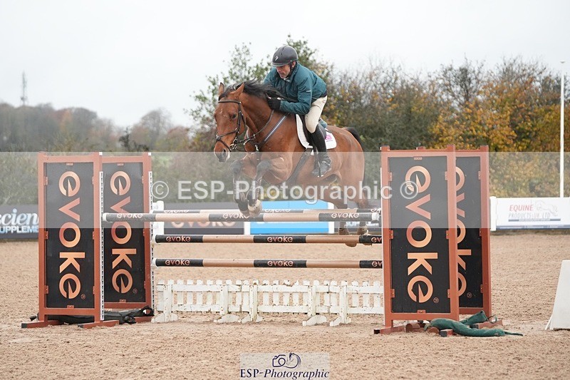 251107-131332-01106 - Cls 6 Foxhunter and 1.20m Open