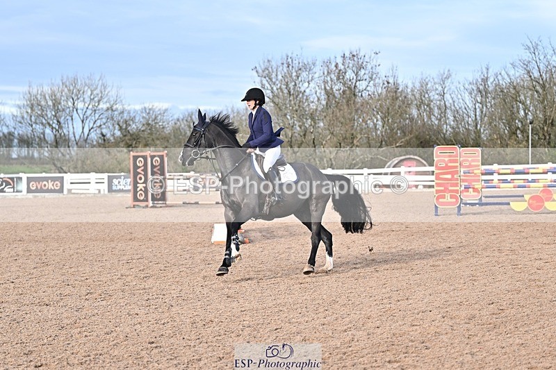 251126-122757-00455 - Cls 4 Newcomers and 1.10m