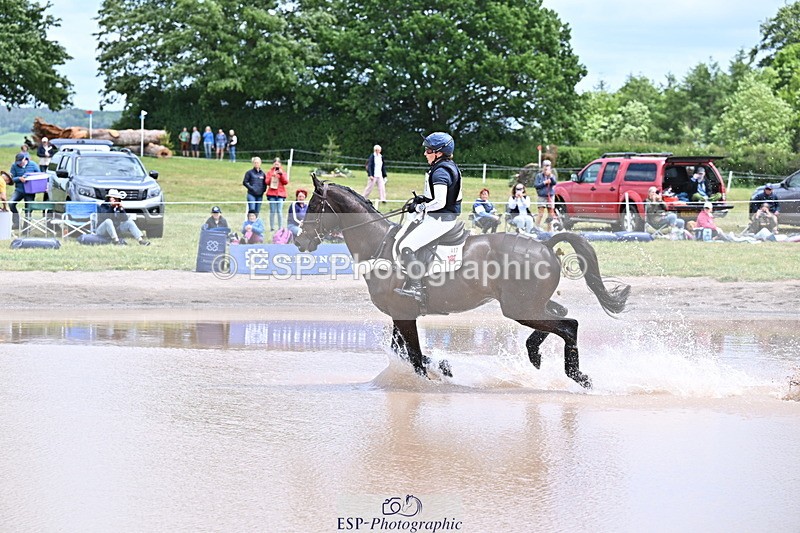 250525A-125734-16137 - D-417-Laura.Collett-DACAPO