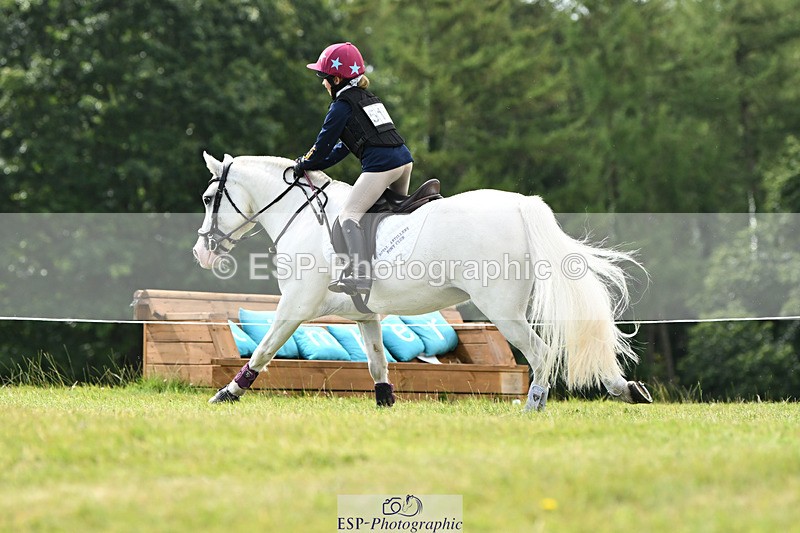 240825X-114642-32119 - 70cm XC 11.00 to 12.00