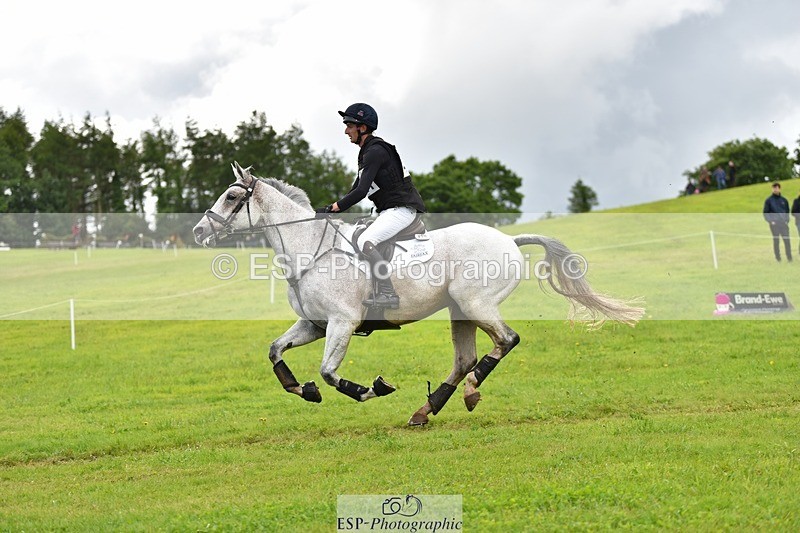 240526-132940-22589 - 421-ASK_FOR_MANCHIER-Tom_Jackson