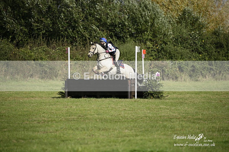  WWHT 171021 3015 - Intermediate (0.90m)  17/10/21