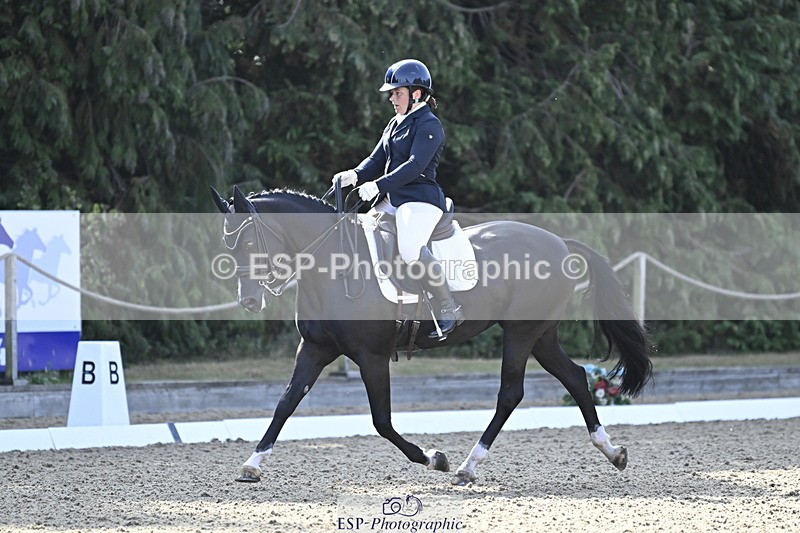 250810A-100524-04769 - 064-Amy.CoxPretty.Picture