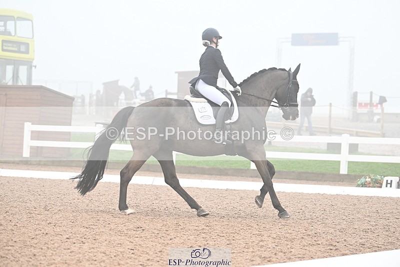 240217A-104701-01473 - 275-Lucy.Pye-La.Vida.loca