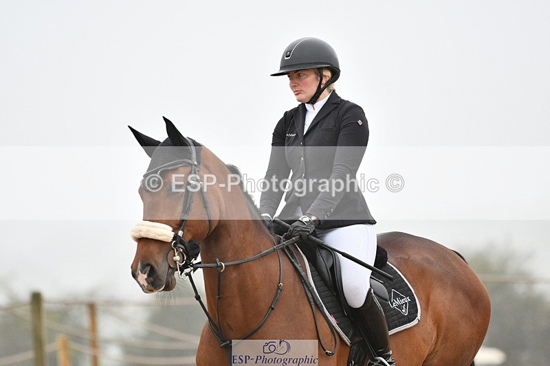 241102A-114556-04398 - SAT Cls 9 British Novice and 90cm Open