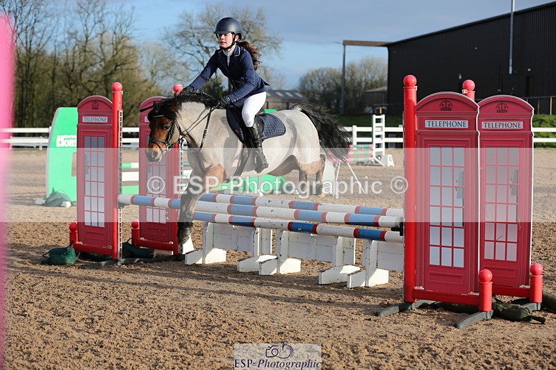 240211A-100117-01695 - Cls 1 Pony Intro 70cm