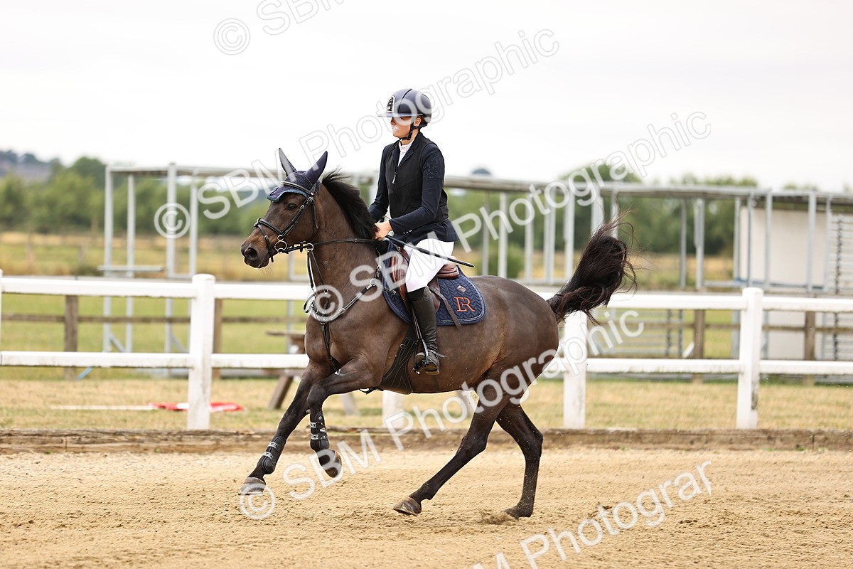 SBM_024370 - Class 8 - Clear Round