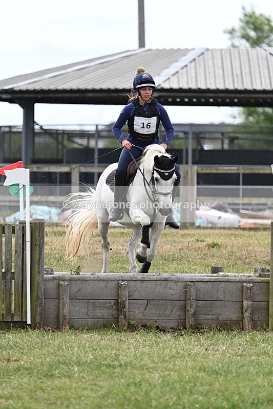 WJ7_5153 - 60cm XC Time 10:17 to 10:49