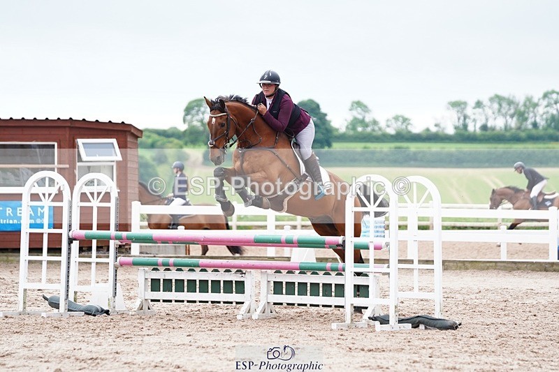 250524-120942-06534 - Cls 21 A&B Snr Disco & 1.00m Open