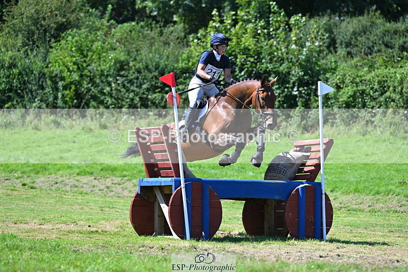 240811A-144405-05543 - 211-