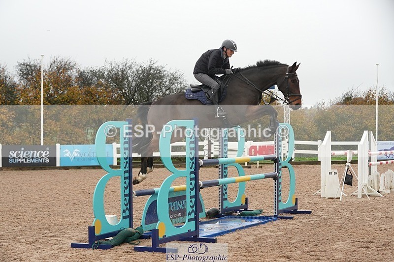 251107-124724-00791 - Cls 5 Newcomers and 1.10m Open