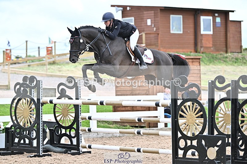 240523A-125347-01829 - Cls 4 Snr 1.20m Open