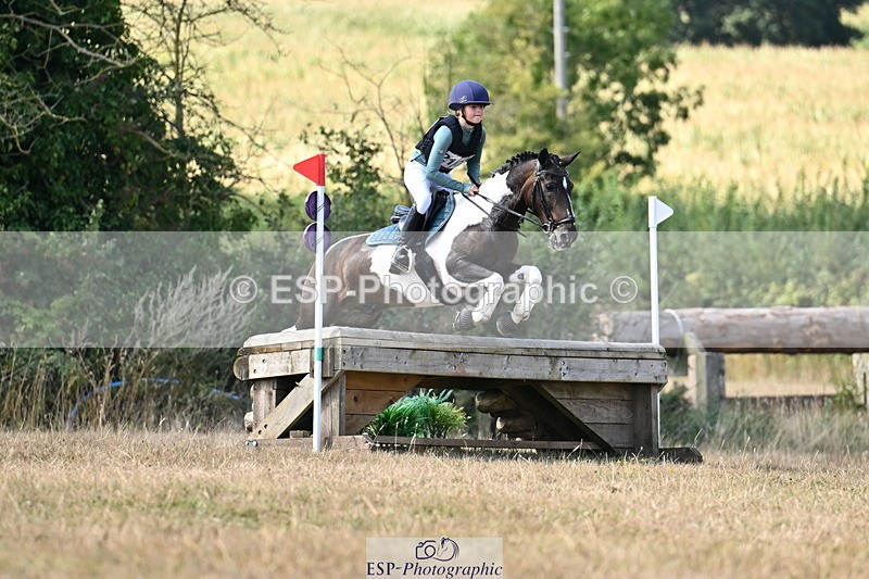 250824A-143444-37806 - 2105-Annabelle.Blight-Mr.Parkroe.Sammy