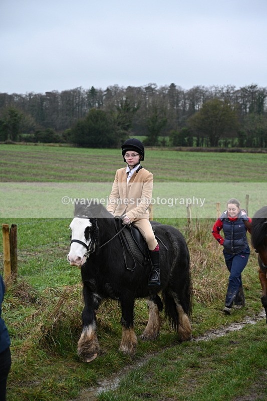 WJ7_9482 - Walk out..