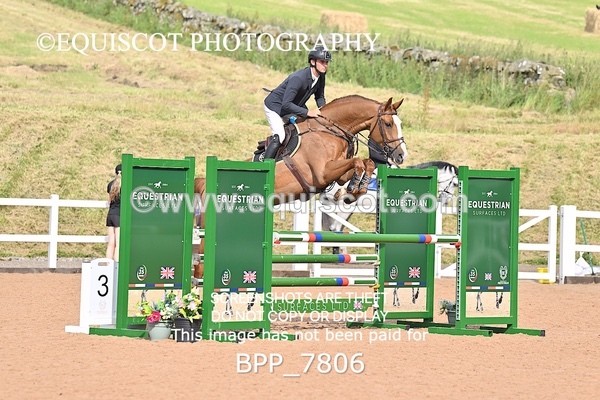 BPP_7806 - CLASS 16 FRI GFS Saddles Senior Newcomers/1.10m Open