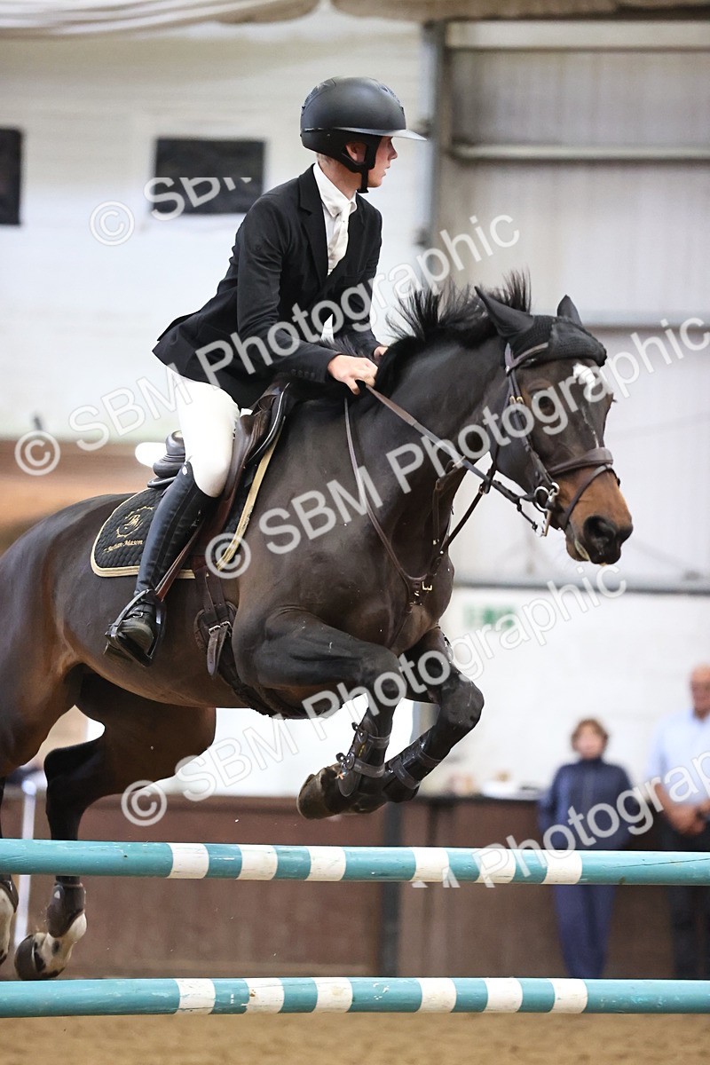 SBM_003700 - Class 12 - Senior Foxhunter 1.20m