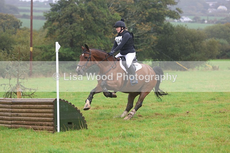 3E7A1210 - Class 2: 70cm: Half Roll Top