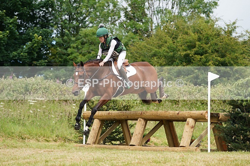 240630X-114900-6248 - 360-Tyler_Burke-JANEIRO_DE_LA_CROIX_RENARD_Z