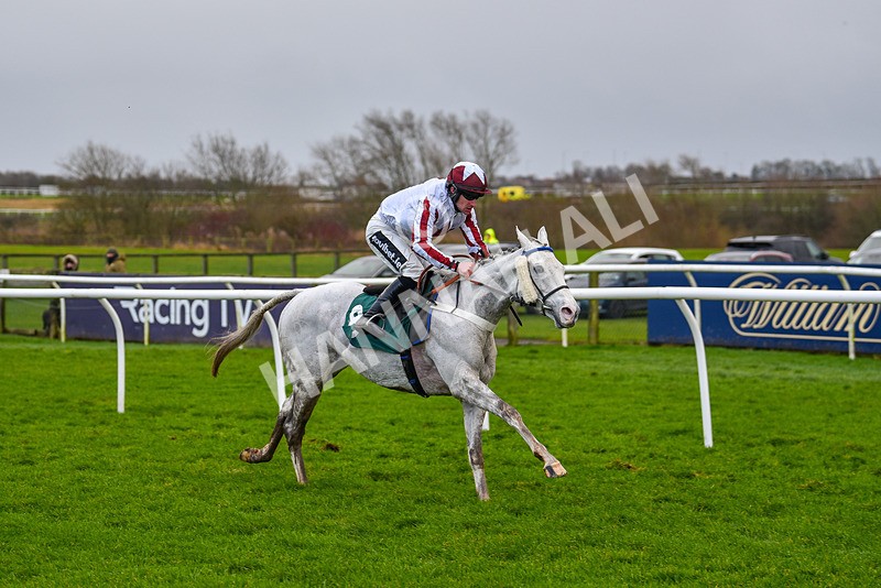 281223-Race 2-Sea Grey-9882 - Race 2