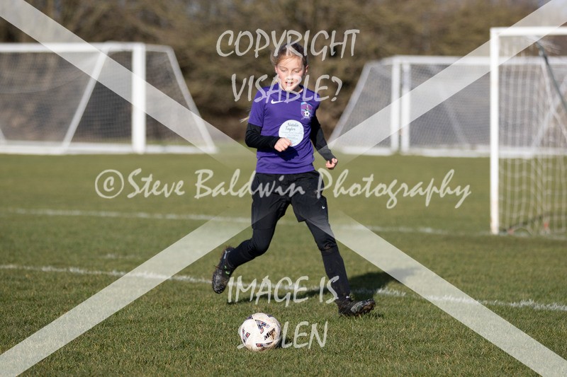 1DX30807 - 2026-01-17 FC Abbey Meads U9 Purple Girls V Develop FC U9 Girls
