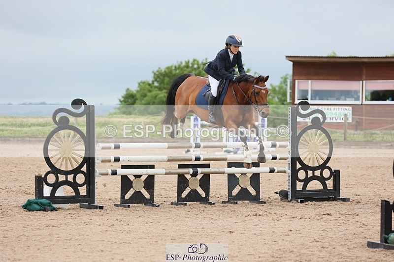 250524-093653-03870 - Cls 13  A&B 1.05m & 1.10m open