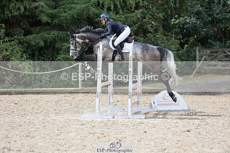 250829A-112137-01348 - Cls 7 British Novice and 90cm