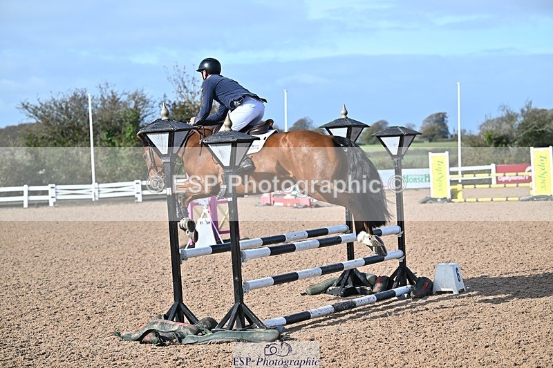 261028-111139-00214 - British Novice and 90cm