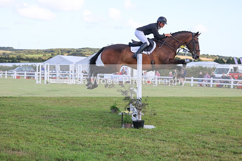 3E7A4611 - Class C1: Showjumping Senior Newcomers/1.10m open