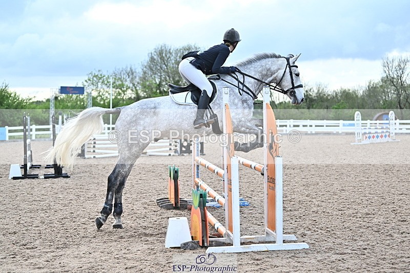 240514A-192616-00581 - 90cm