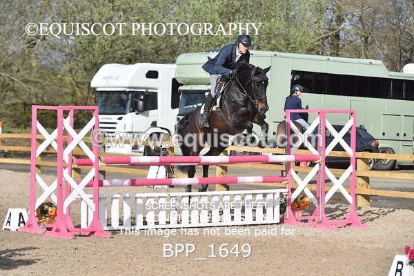 BPP_1649 - CLASS 18 SUN Senior Newcomers/ 1.10m Open